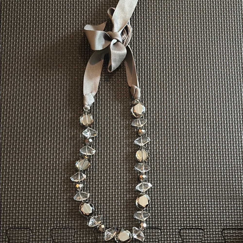 Stella & Dot Silver Gray Necklace